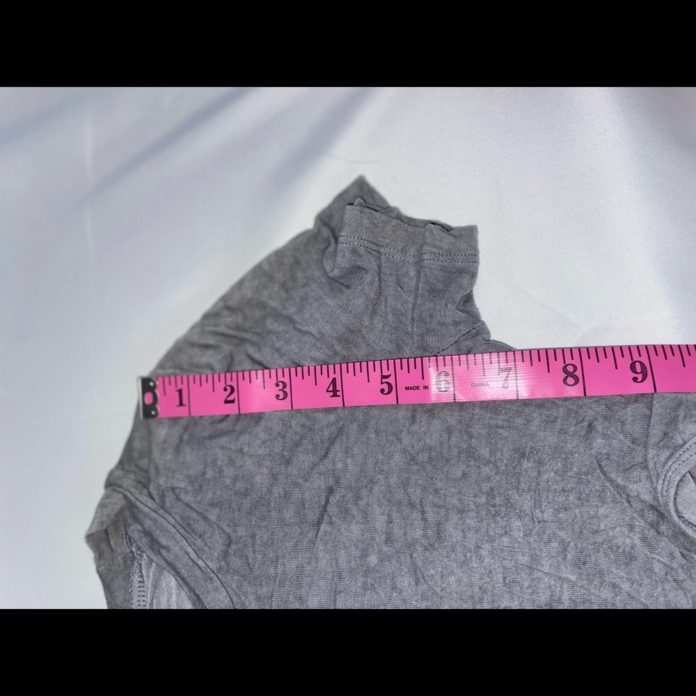 Crop top - Picture 8 of 9